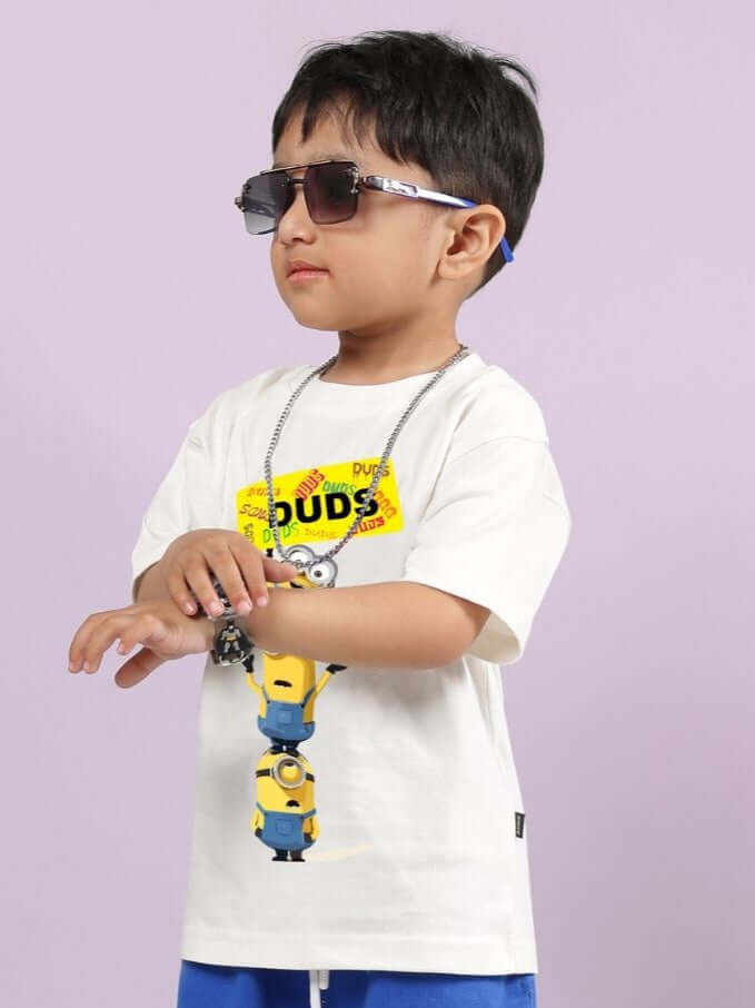 Child wearing Minion Cartoon T-Shirt for Boys and Girls Off White with sunglasses and necklace.