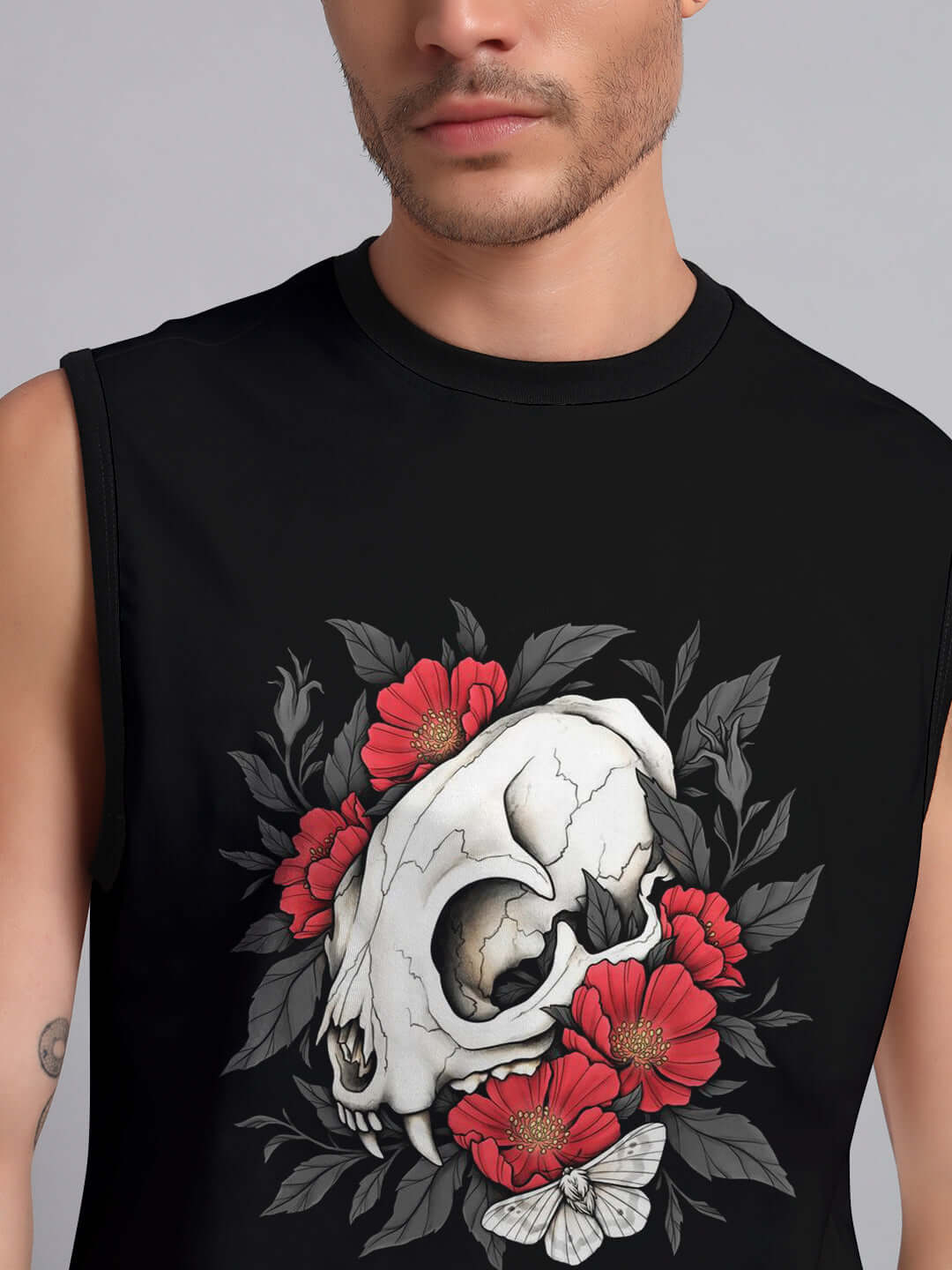 PEONIES SKULL REGULAR FIT T-SHIRT BLACK with skull and peonies design, worn by model, edgy streetwear style for casual outfits.