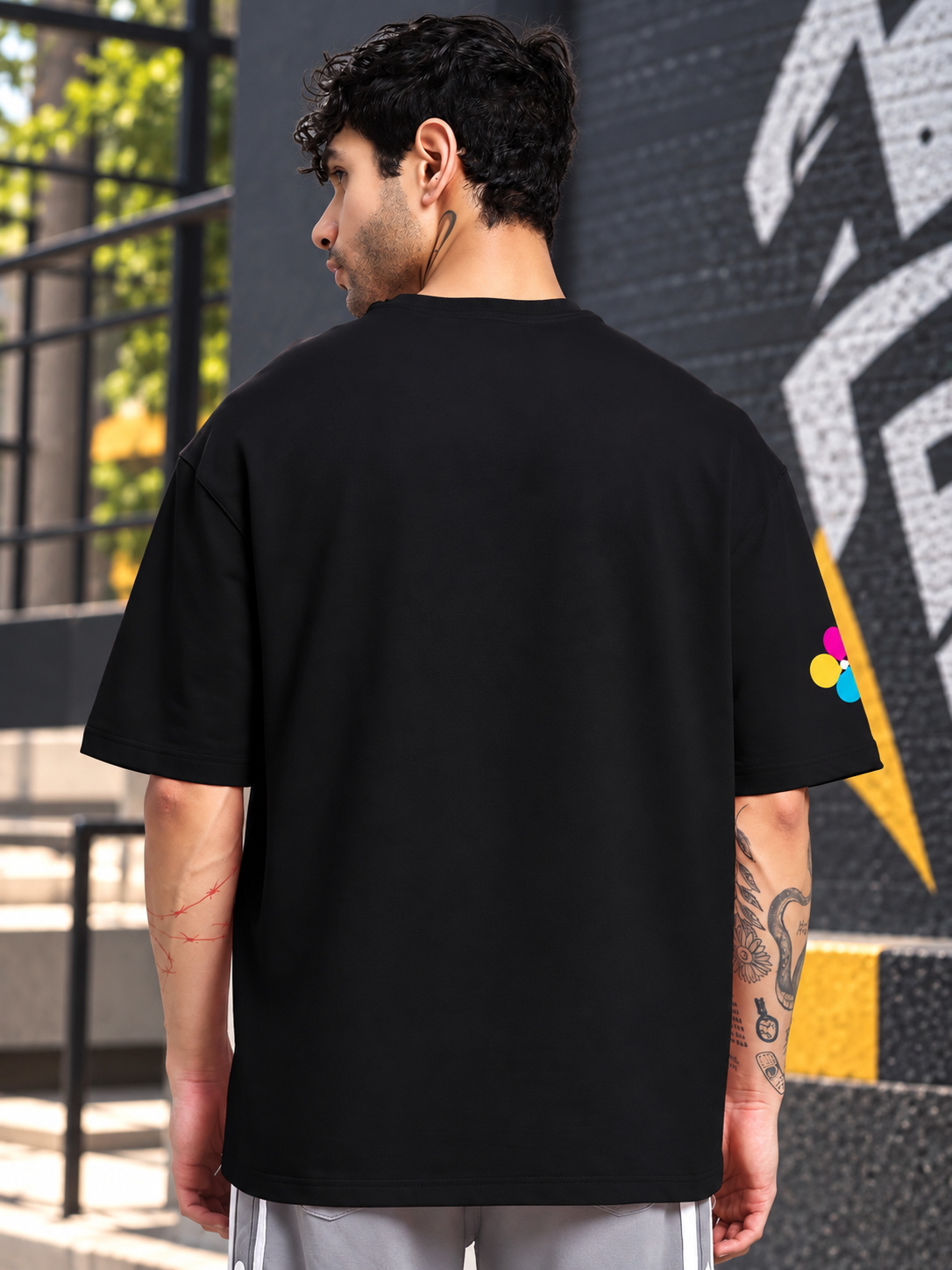 RETRO STRIPES OVERSIZED T-SHIRT BLACK