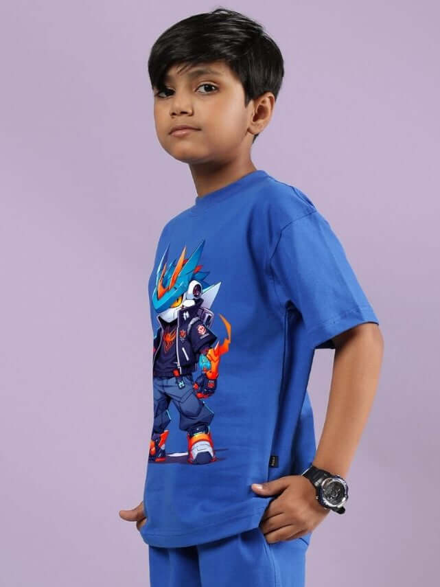 ROBO SUPER T-SHIRT FOR BOYS AND GIRLS BLUE Child wearing blue Robo Super T-shirt with bold graphic, ideal for boys and girls' active lifestyle, made from high-quality cotton blend.