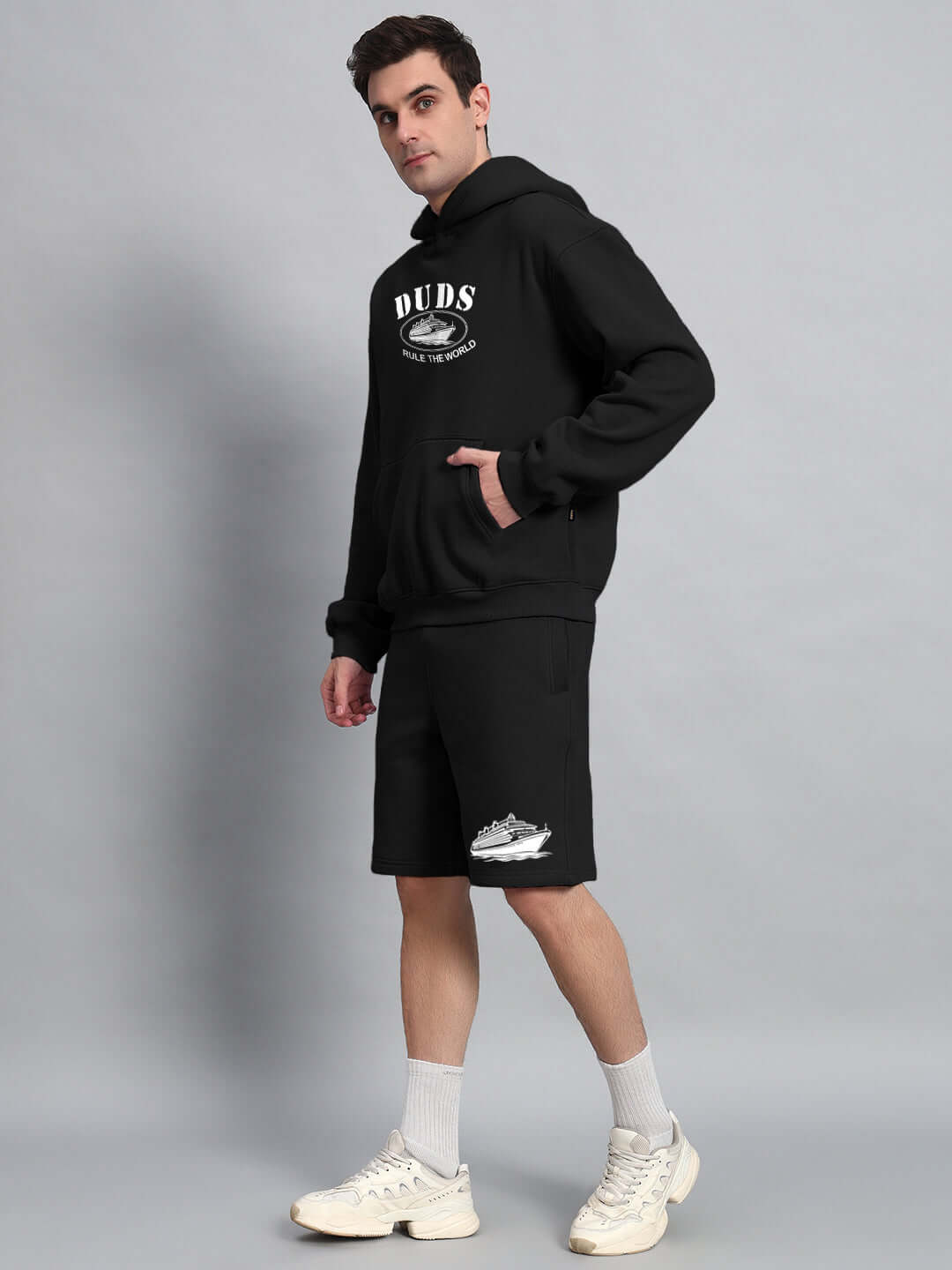 RULE THE WORLD FLEECE CO-ORD - BLACK, comfortable and stylish fleece set featuring a sweatshirt and joggers for casual wear.