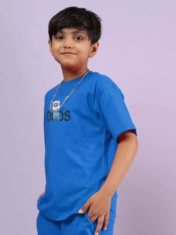 Child wearing SMILEY BEAR T-SHIRT FOR BOYS AND GIRLS BLUE, showcasing its stylish and comfortable design.