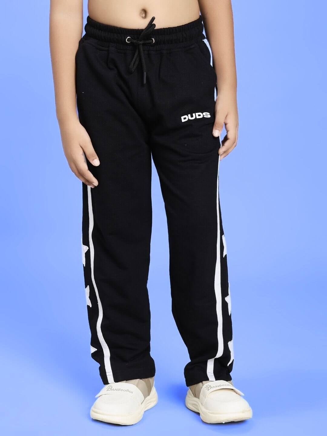 STELLAR RELAXEDFIT JOGGER FOR BOYS AND GIRLS BLACK showcasing casual style and comfort.