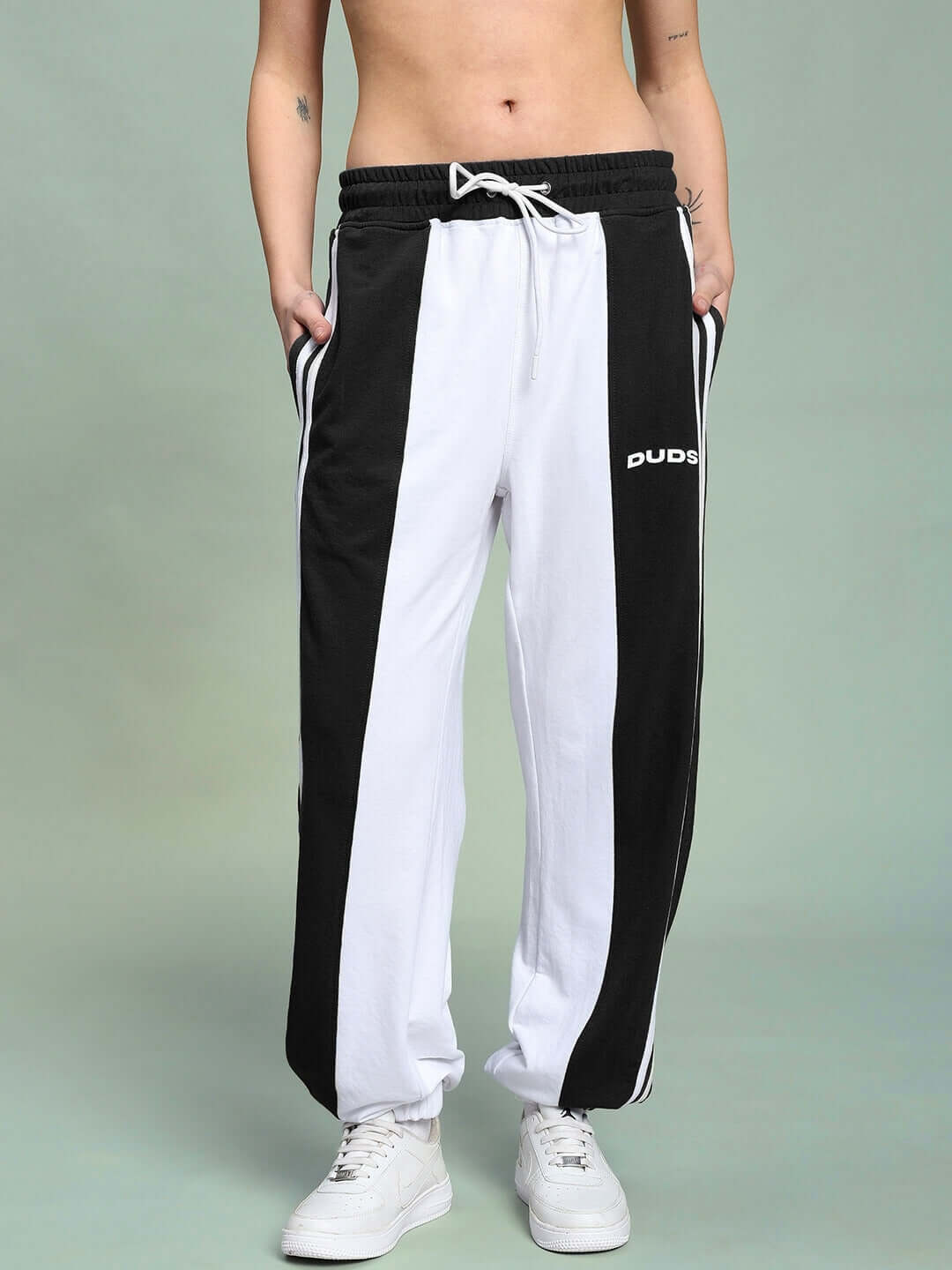 WOMEN'S BALMY RELAXED FIT JOGGER WHITE BLACK with a relaxed silhouette and feminine styling ideal for casual lounge or active wear.