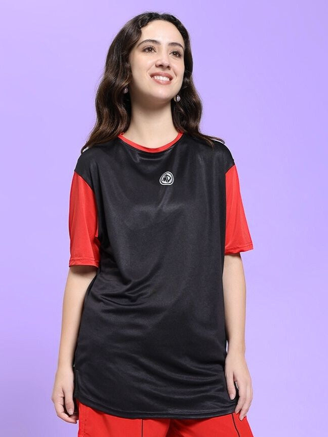 Woman wearing WOMEN CHAMPION ZONE REGULAR FIT T-SHIRT BLACK RED on a purple background