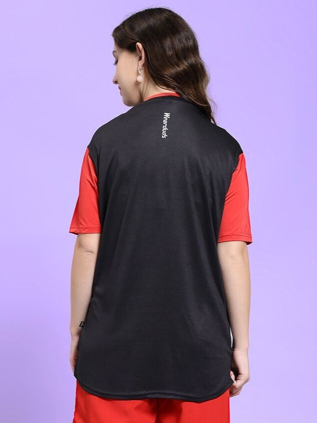 Back view of a woman wearing WOMEN CHAMPION ZONE REGULAR FIT T-SHIRT BLACK RED.