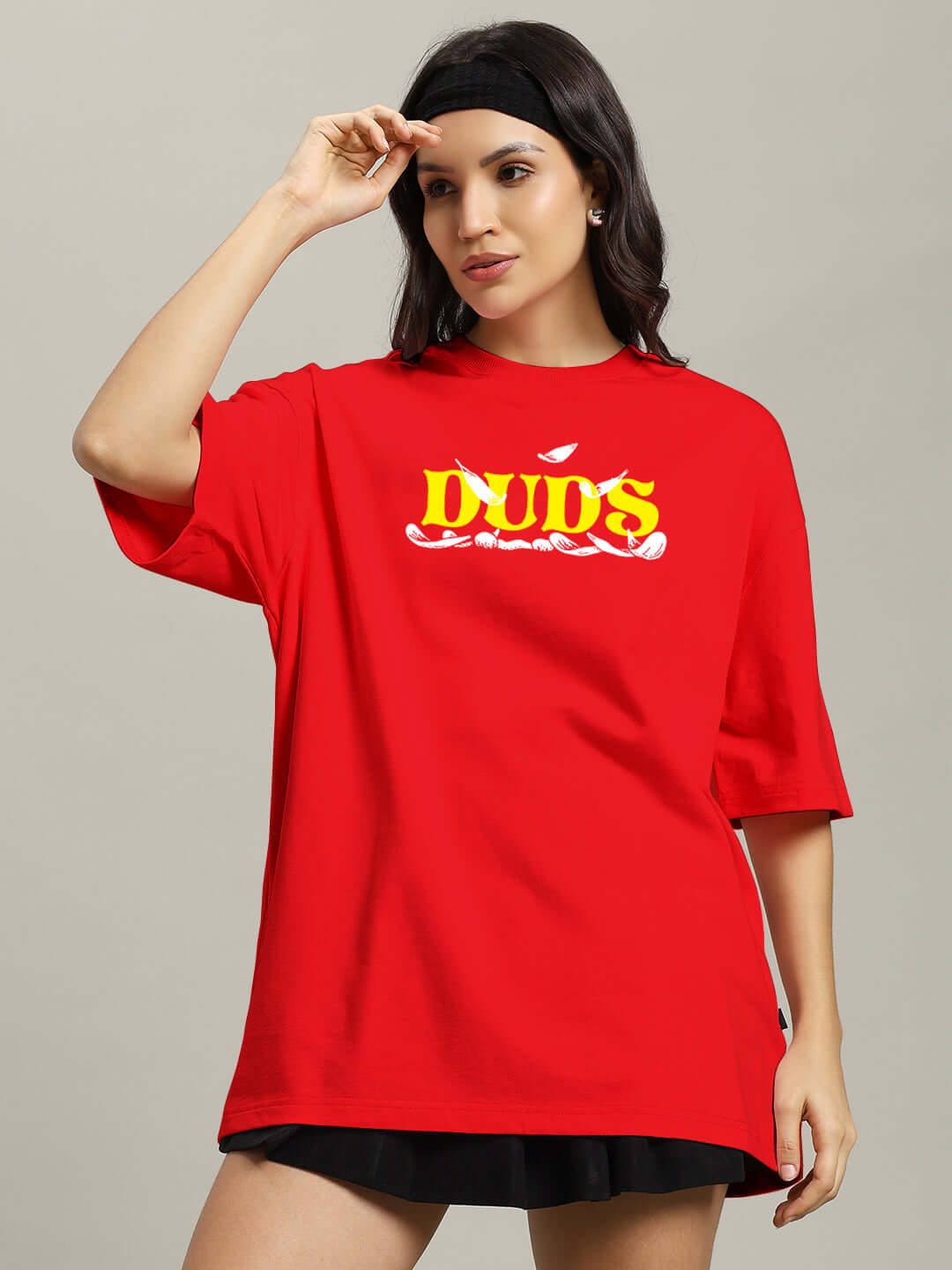 Red oversized women's t-shirt with 'Stay Happy' print, made of premium cotton French terry, ideal for casual wear and comfort.