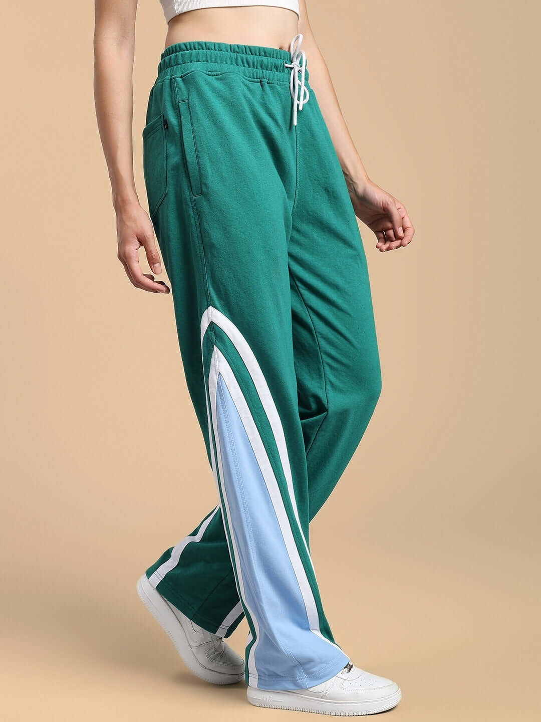 WOMENS RIO ONE RELAXED FIT JOGGERS TEAL GREEN, stylish and comfortable joggers with a vibrant pop of color for a trendy athleisure look.