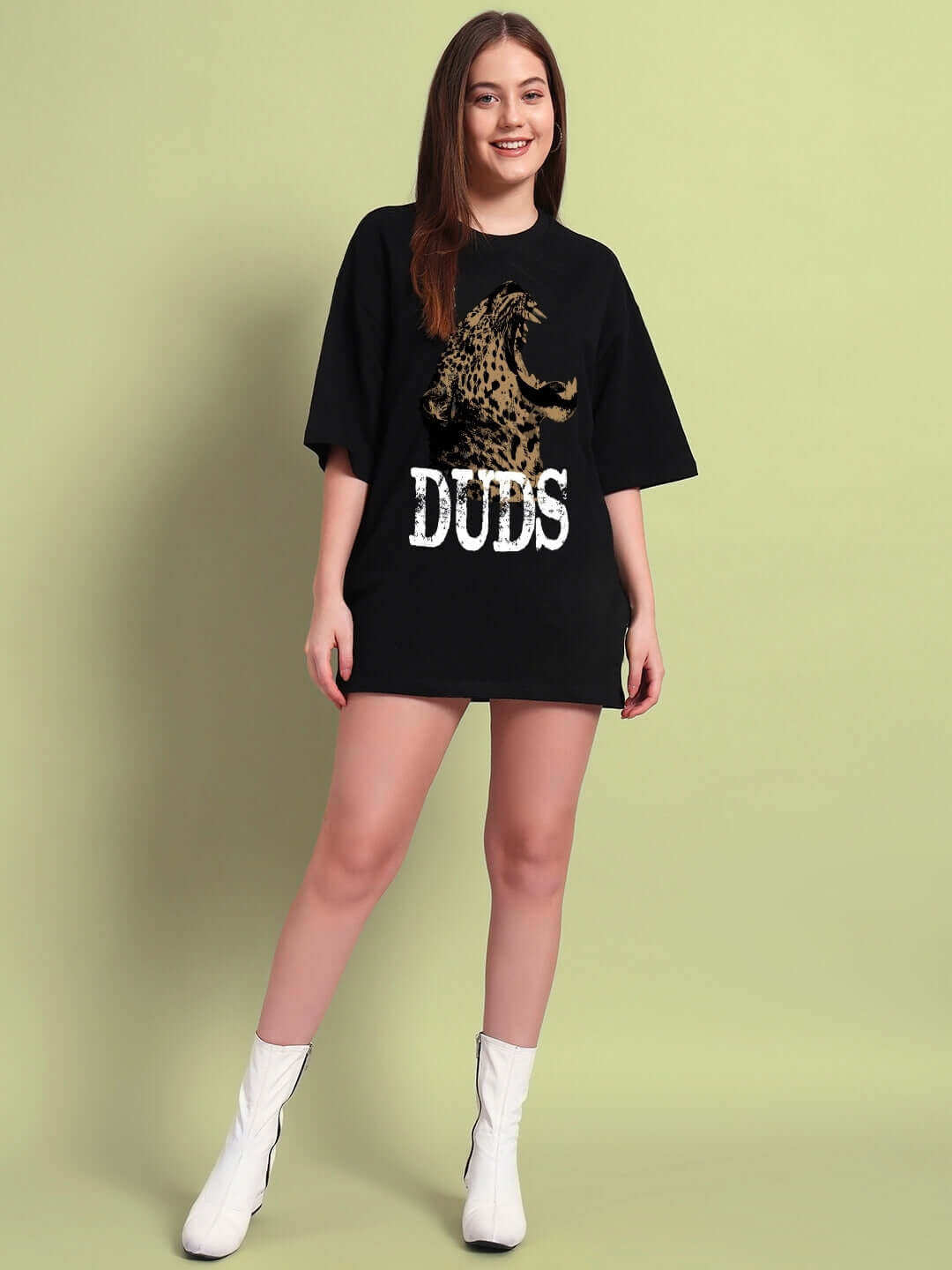 WOMEN'S ROARING THUNDER PRINTED OVERSIZED T-SHIRT (BLACK)