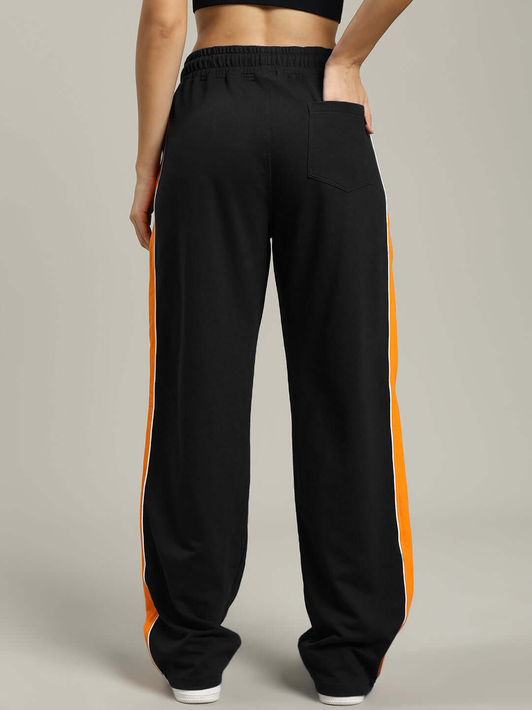 WOMENS SANFORD STRIPE JOGGERS BLACK featuring sleek side stripes for a modern sporty look.
