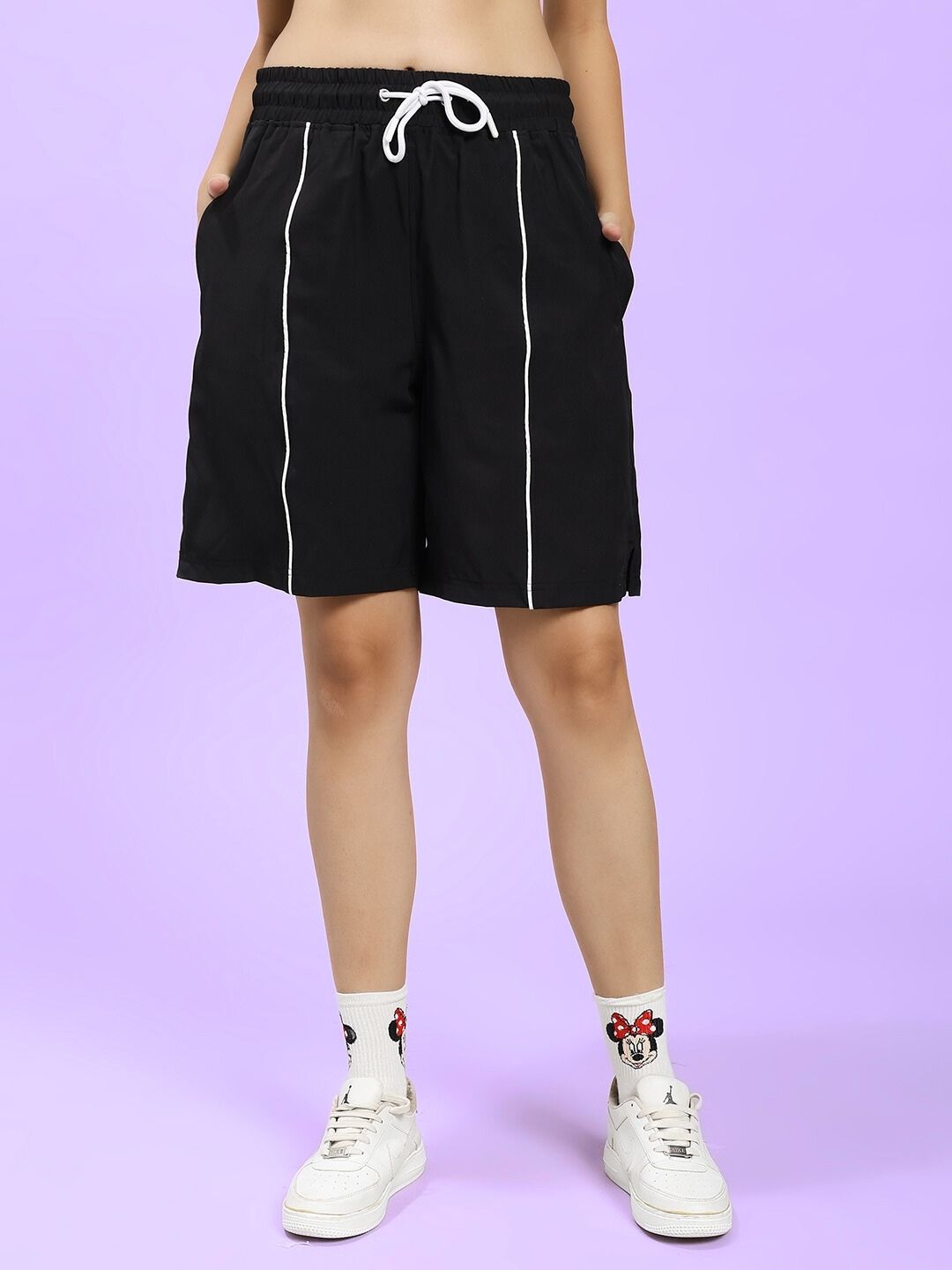 WOMEN CHAMPION ZONE REGULAR FIT CO-ORD WHITE NEON BLACK shorts with sporty design, featuring black and white detailing.