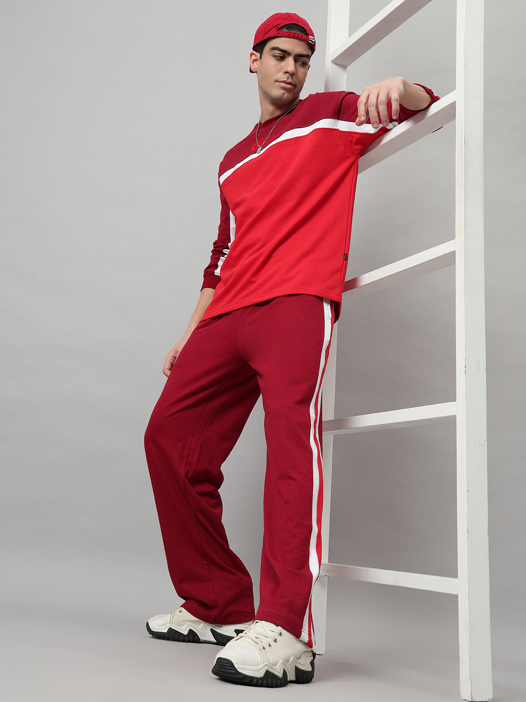 ZEST OVERSIZED SWEATSHIRT (RED)