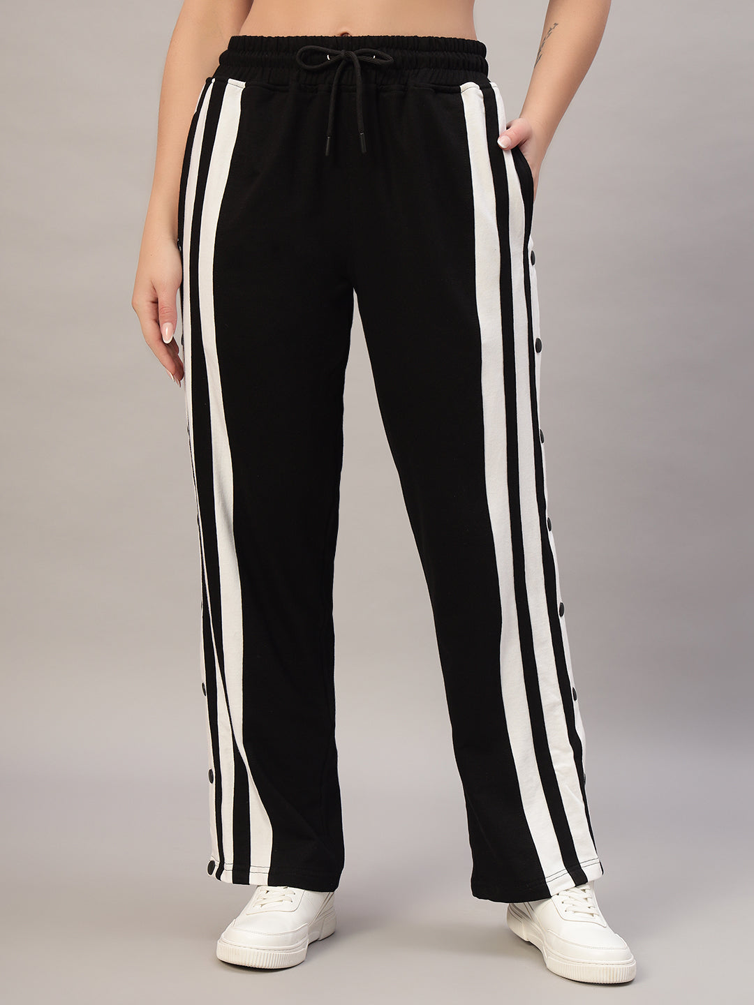 WOMEN'S DANCER JOGGERS (BLACK-WHITE)