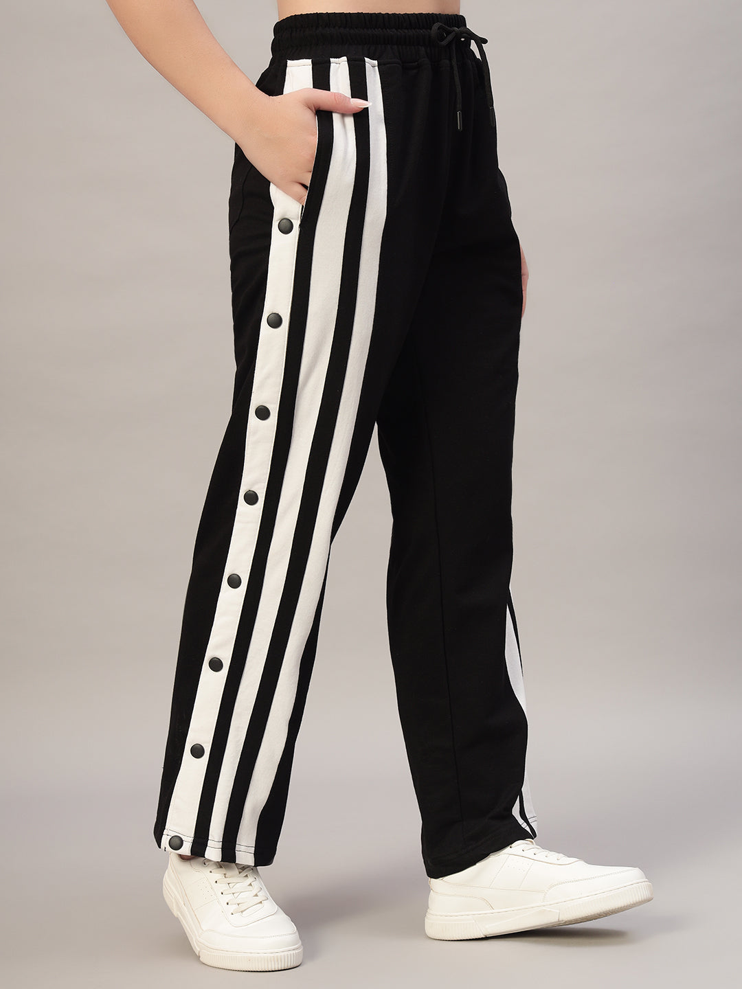 WOMEN'S DANCER JOGGERS (BLACK-WHITE)