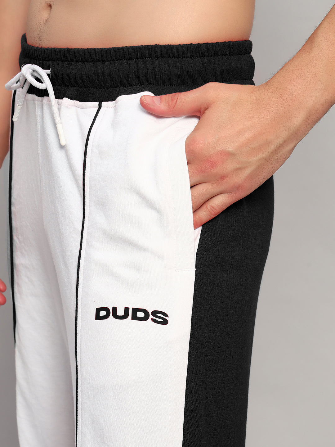 LAGOON RELAXED FIT JOGGERS (WHITE BLACK)