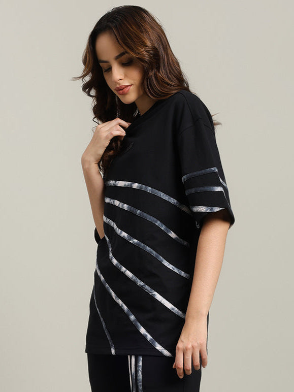 WOMEN'S FLICKER DESIGNER OVERSIZED T-SHIRT (BLACK)