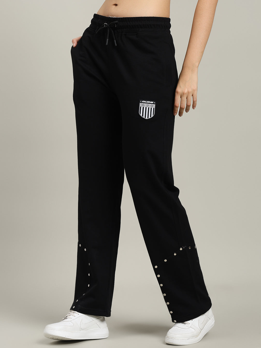 WOMEN'S STUNNER RELAXED FIT JOGGER (BLACK)