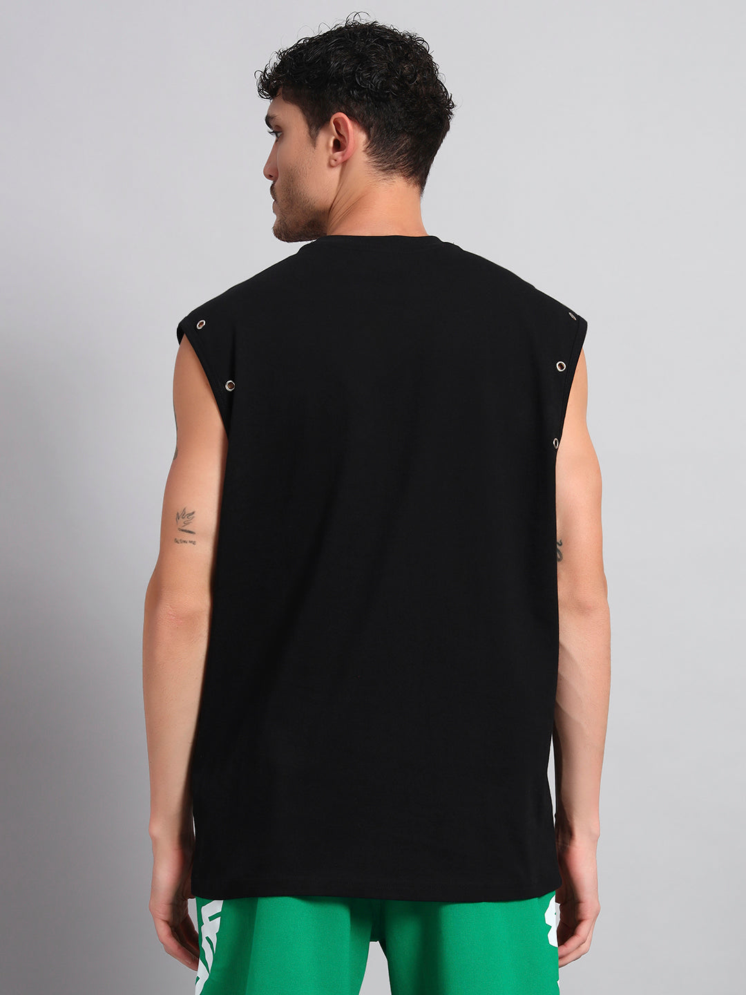 ALVEN OVERSIZED T-SHIRT (BLACK)