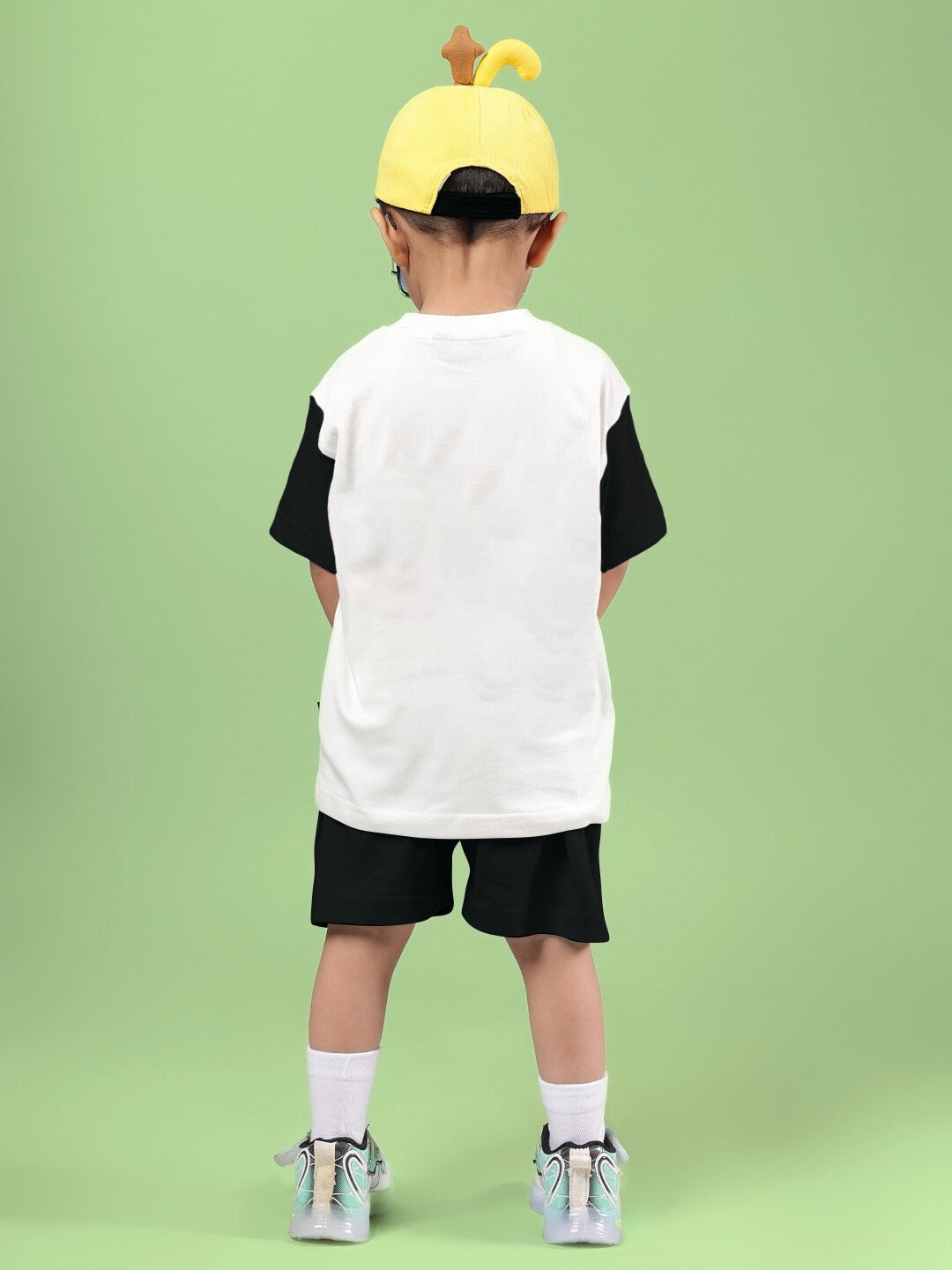STYLISH ROBOT CO-ORD FOR BOYS & GIRLS (OFF WHITE BLACK)