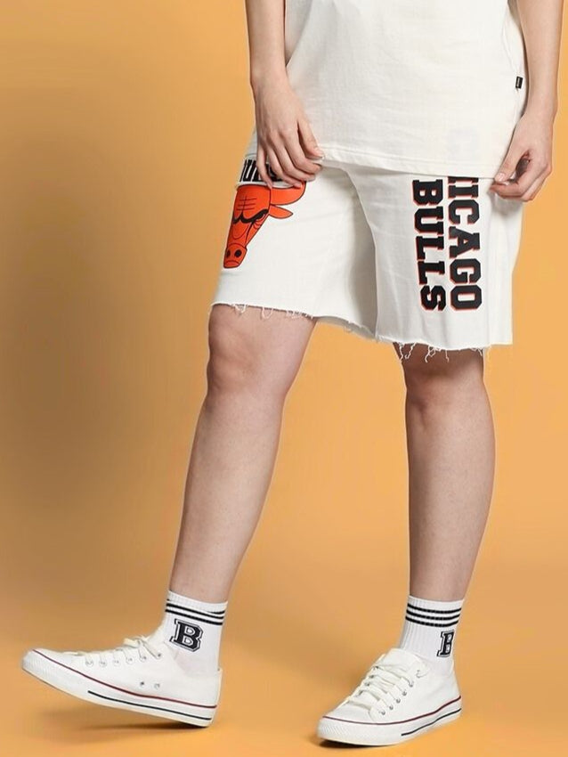 WOMEN'S BLAZE BULLS PRINT REGULAR FIT SHORTS (OFF WHITE)