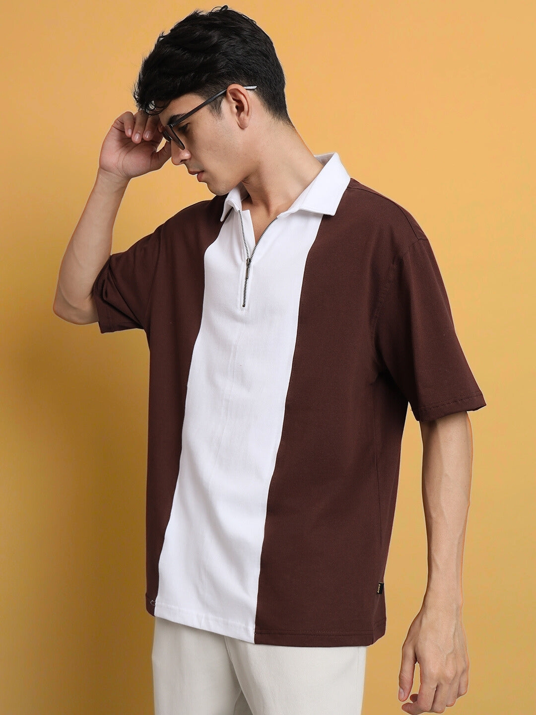 CONTRAST POLO OVERSIZED ZIPPER T-SHIRT (BROWN-WHITE)
