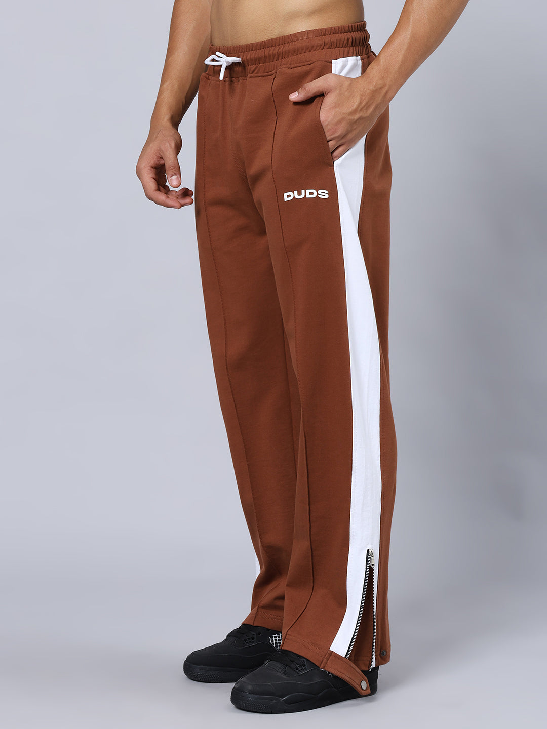 WONDER SLIT ZIPPER JOGGERS (BROWN)