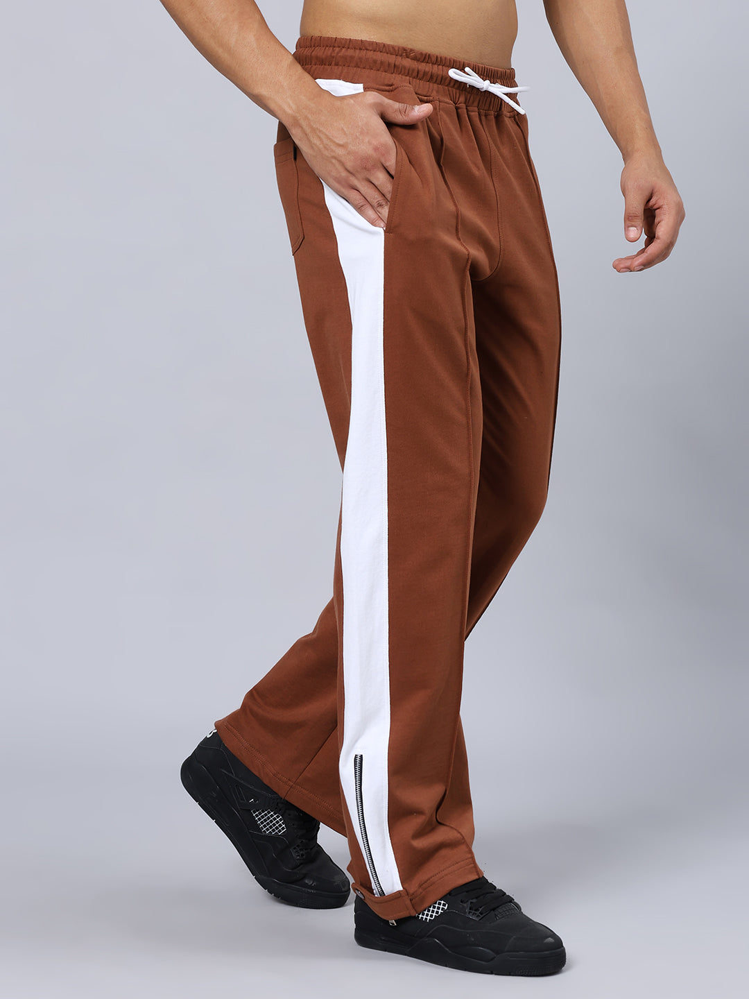 WONDER SLIT ZIPPER JOGGERS (BROWN)
