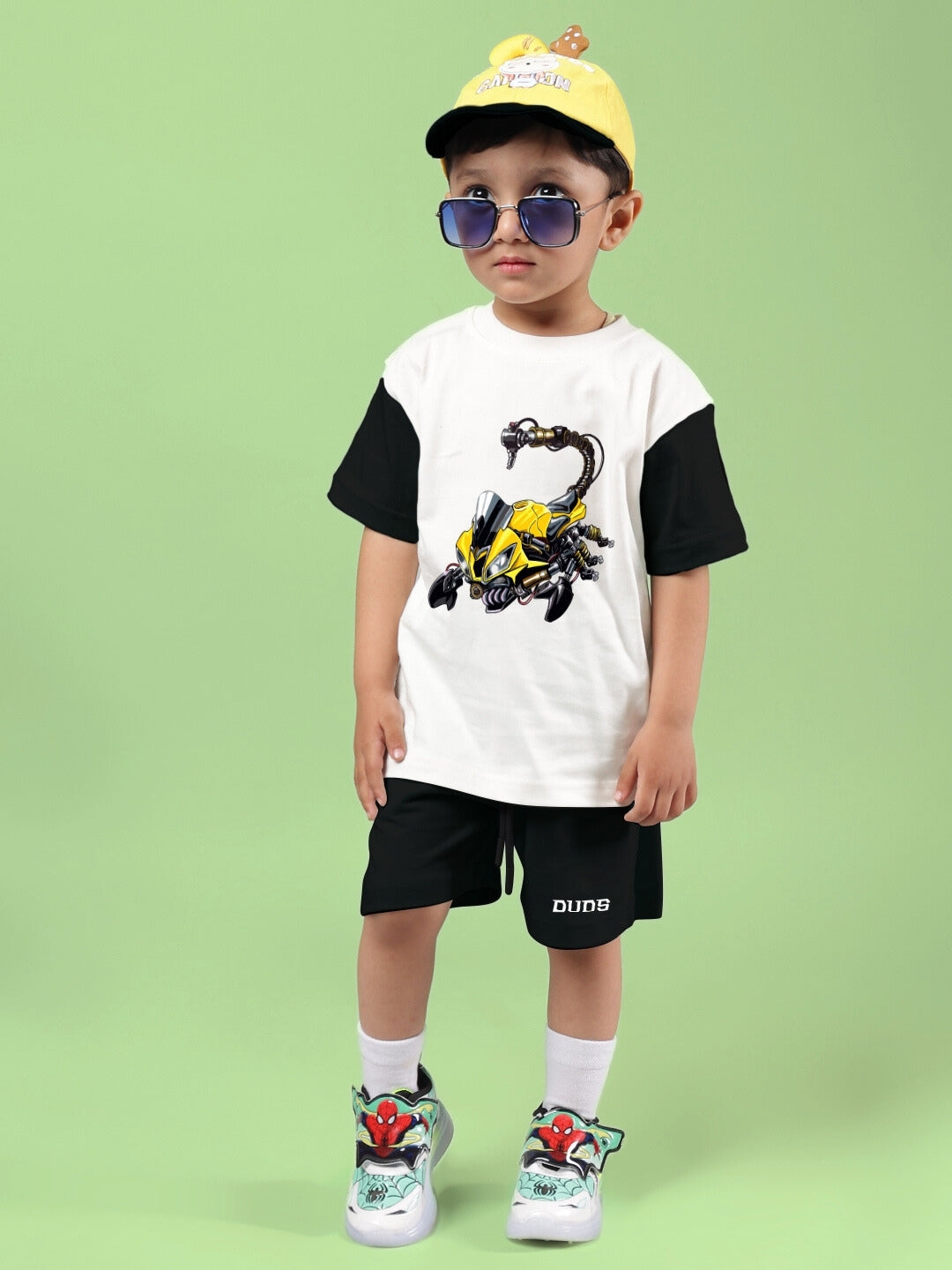 STYLISH ROBOT CO-ORD FOR BOYS & GIRLS (OFF WHITE BLACK)