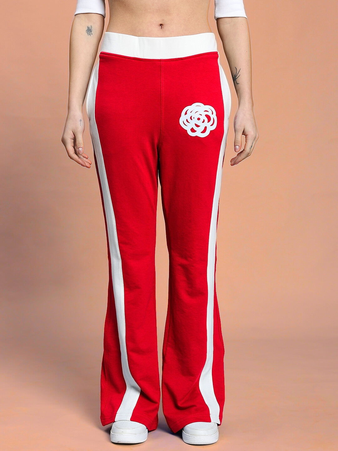 WOMEN'S JESSFLICK RELAXED FIT JOGGER (RED-WHITE)