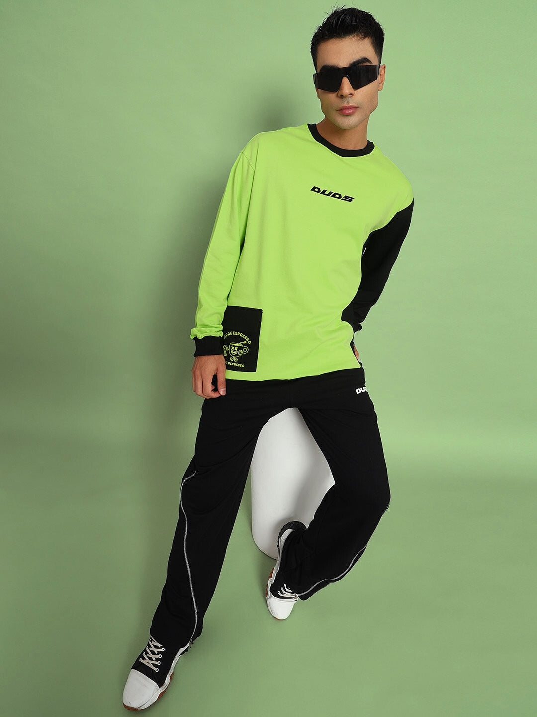ESPRESSO OVERSIZED SWEATSHIRT (NEON GREEN-BLACK)