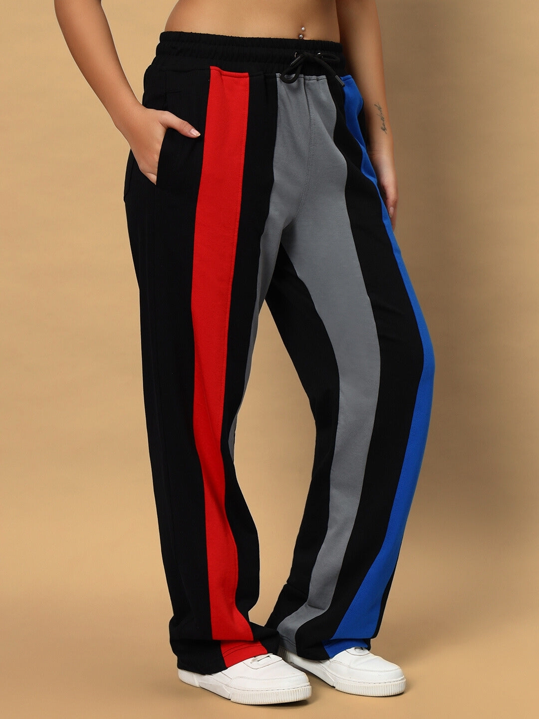 WOMEN'S SCALE RELAXED FIT JOGGERS (MULTI)
