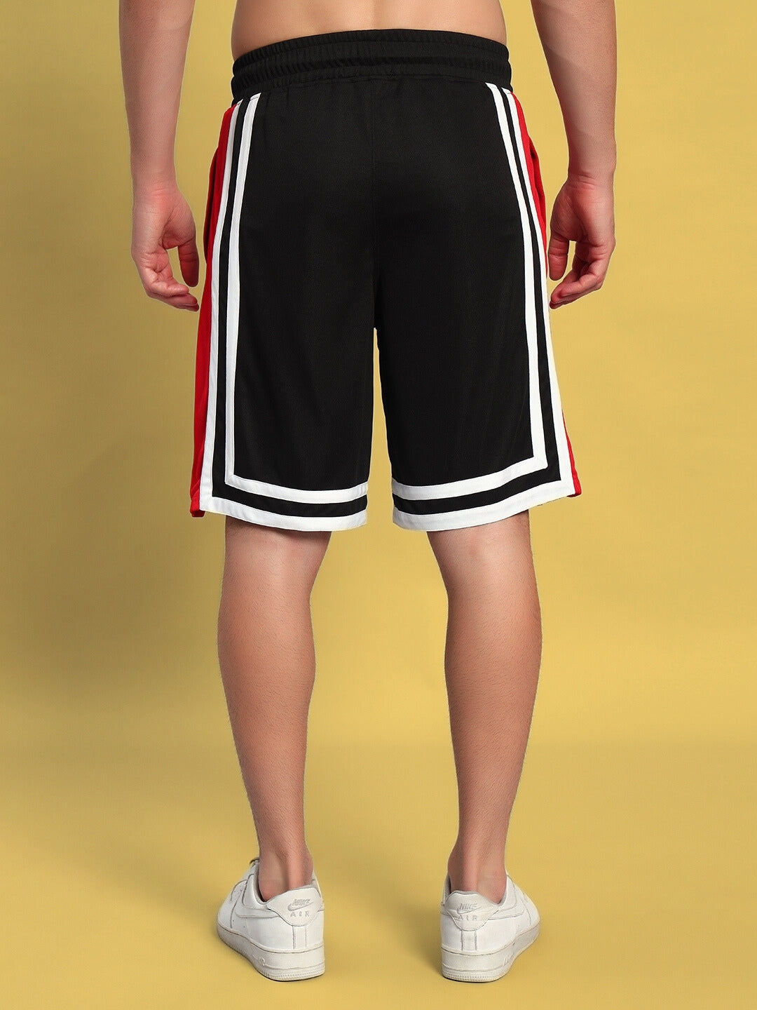 CHALLENGE REGULAR FIT SHORTS (RED)
