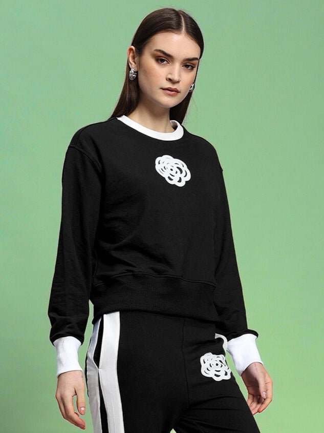 WOMEN'S JESSFLICK RELAXED FIT SWEATSHIRT(BLACK)