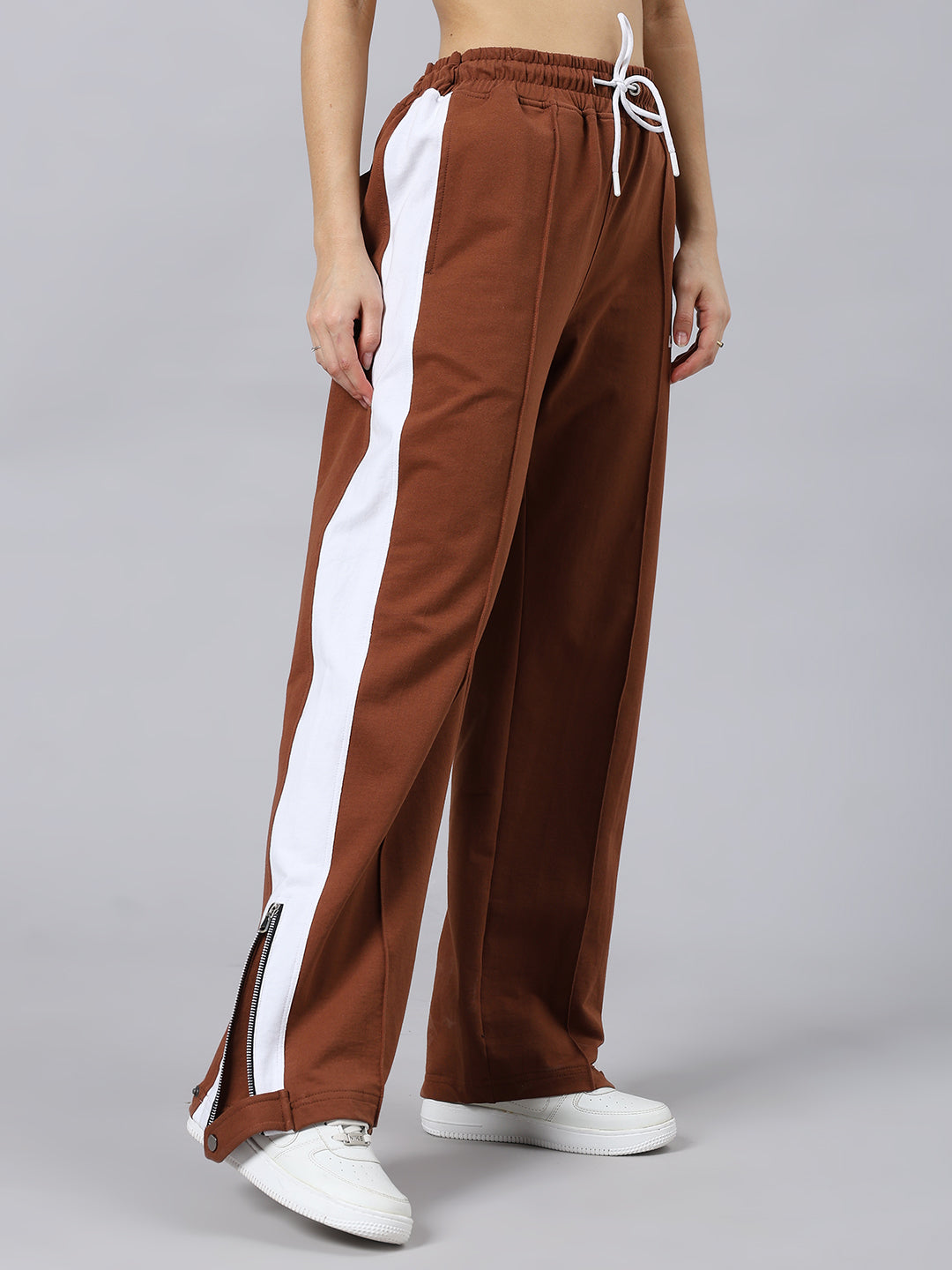 WOMEN'S WONDER SLIT ZIPPER JOGGERS (BROWN)