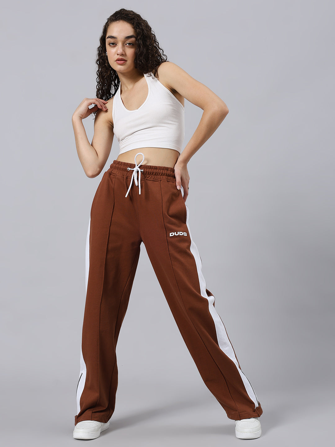 WOMEN'S WONDER SLIT ZIPPER JOGGERS (BROWN)