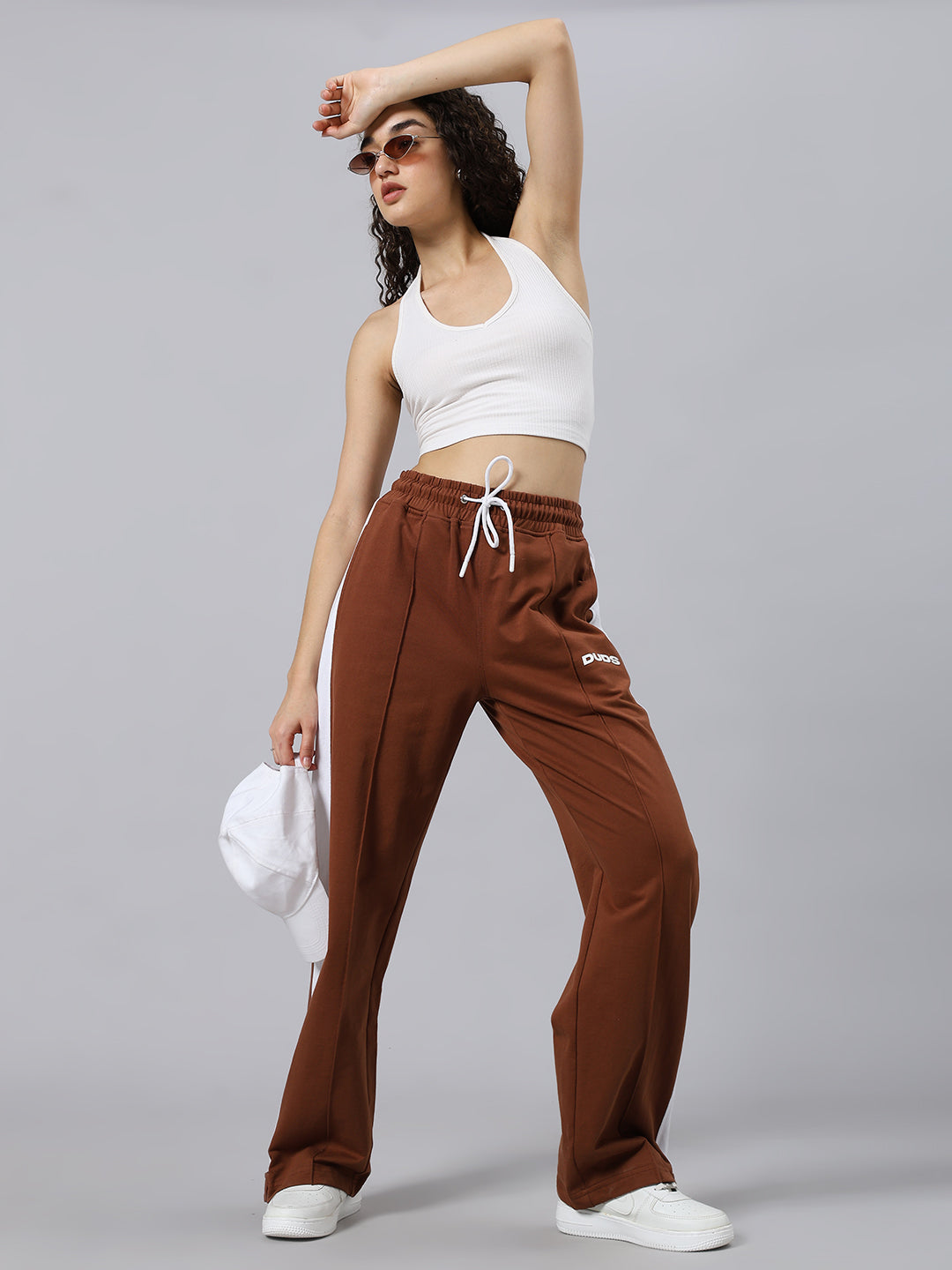 WOMEN'S WONDER SLIT ZIPPER JOGGERS (BROWN)