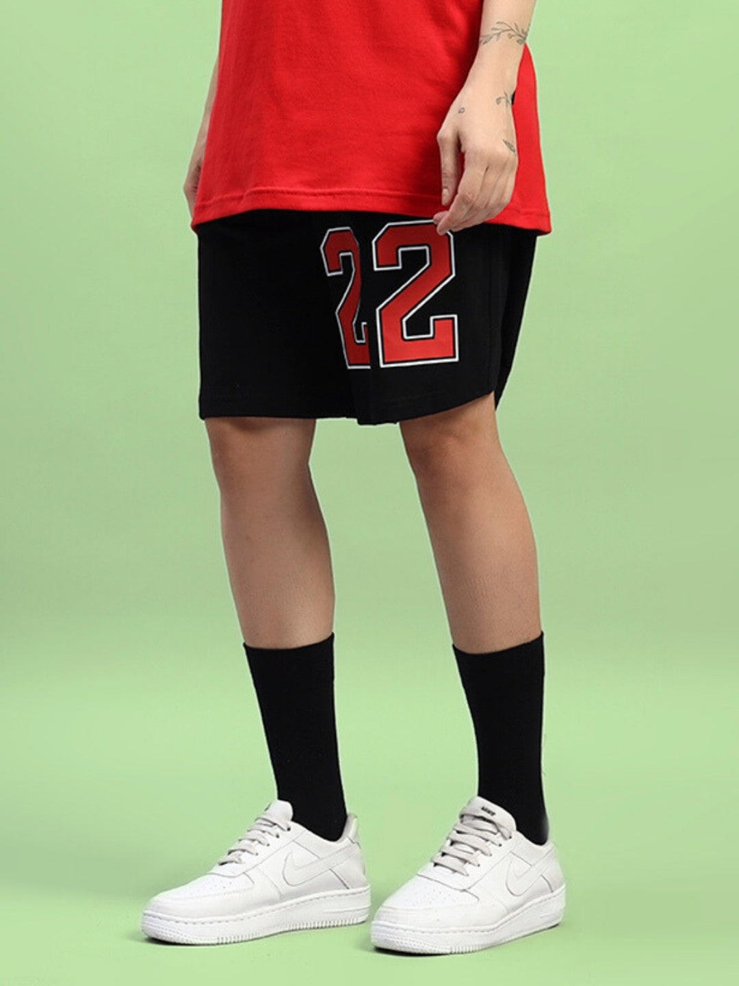 WOMEN'S AMIGA REGULAR FIT SHORTS (BLACK)