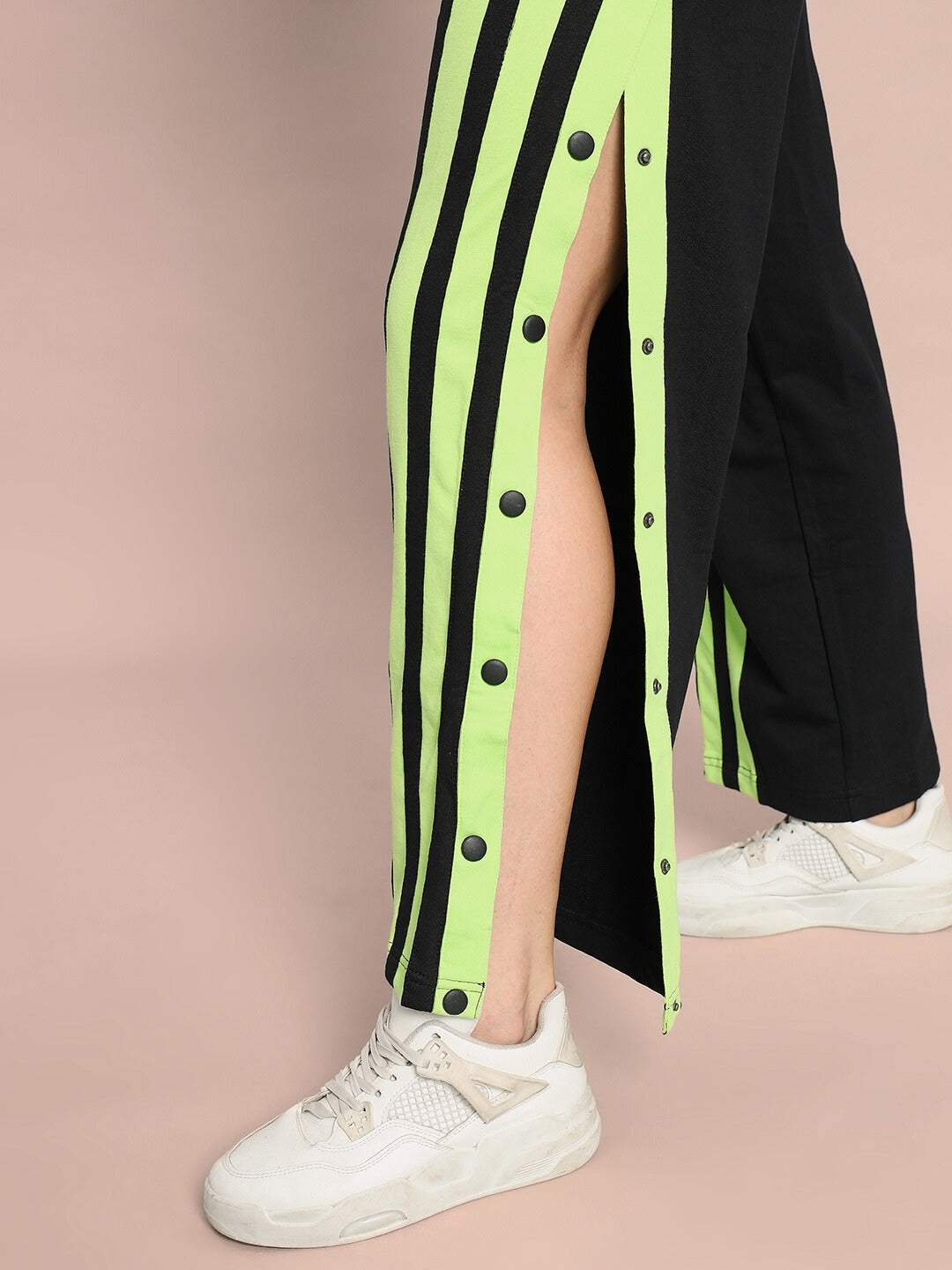 WOMEN'S DANCER JOGGERS (BLACK-NEON GREEN)