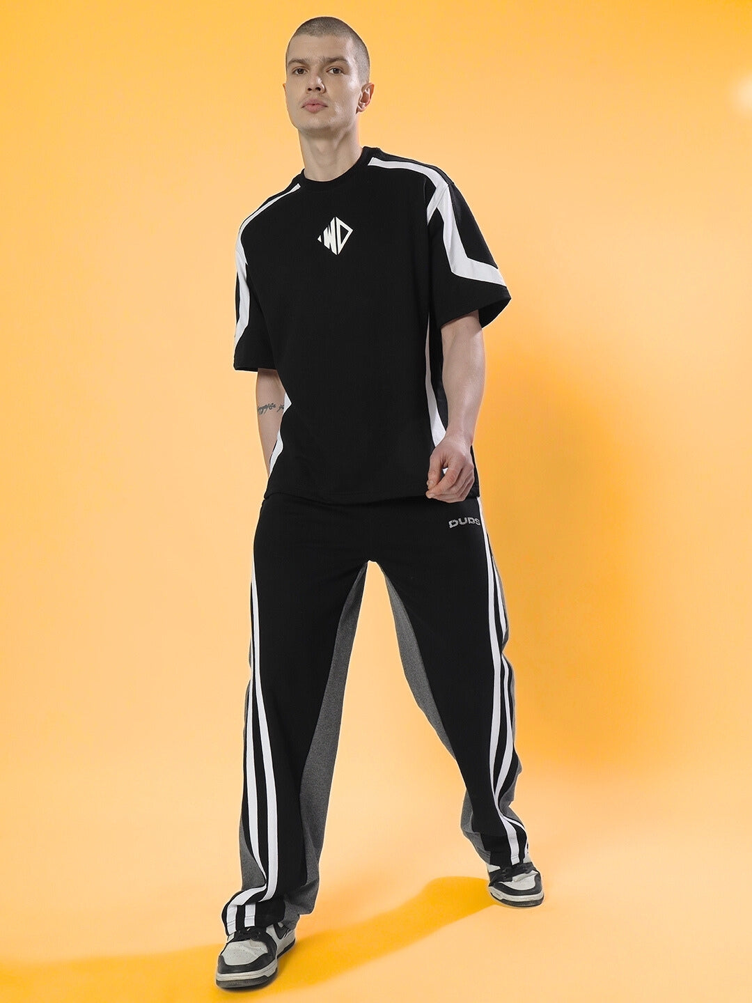 Rugby Over-Sized T-Shirt (Black-White)