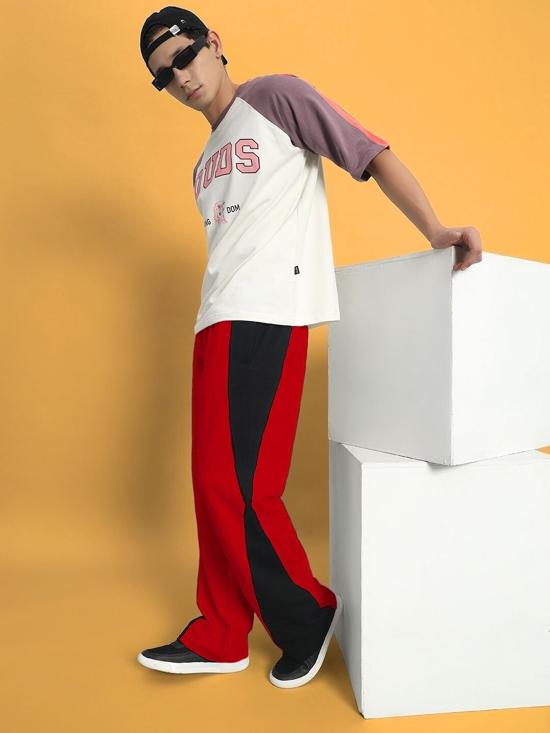 REVIVE SIDE CONTRAST JOGGERS (RED-BLACK)