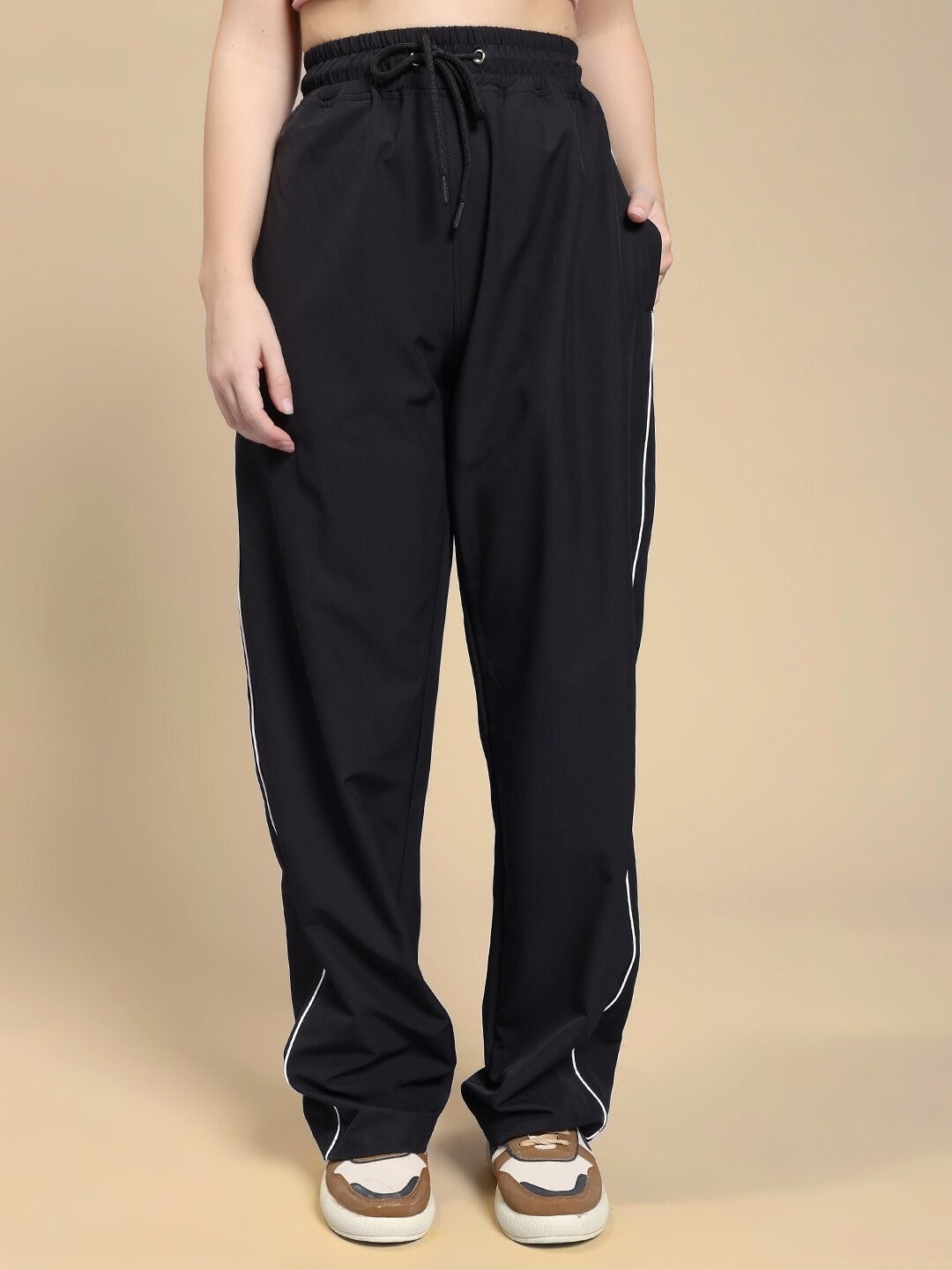 WOMEN'S TURBO TRACK RELAXED-FIT JOGGERS BLACK