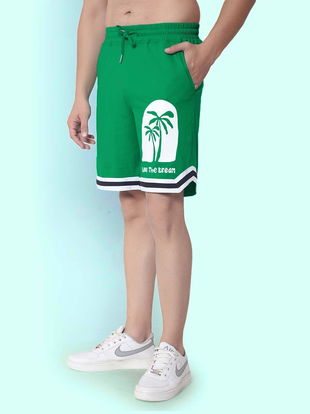 Live the dream Regular Fit Shorts (Green)