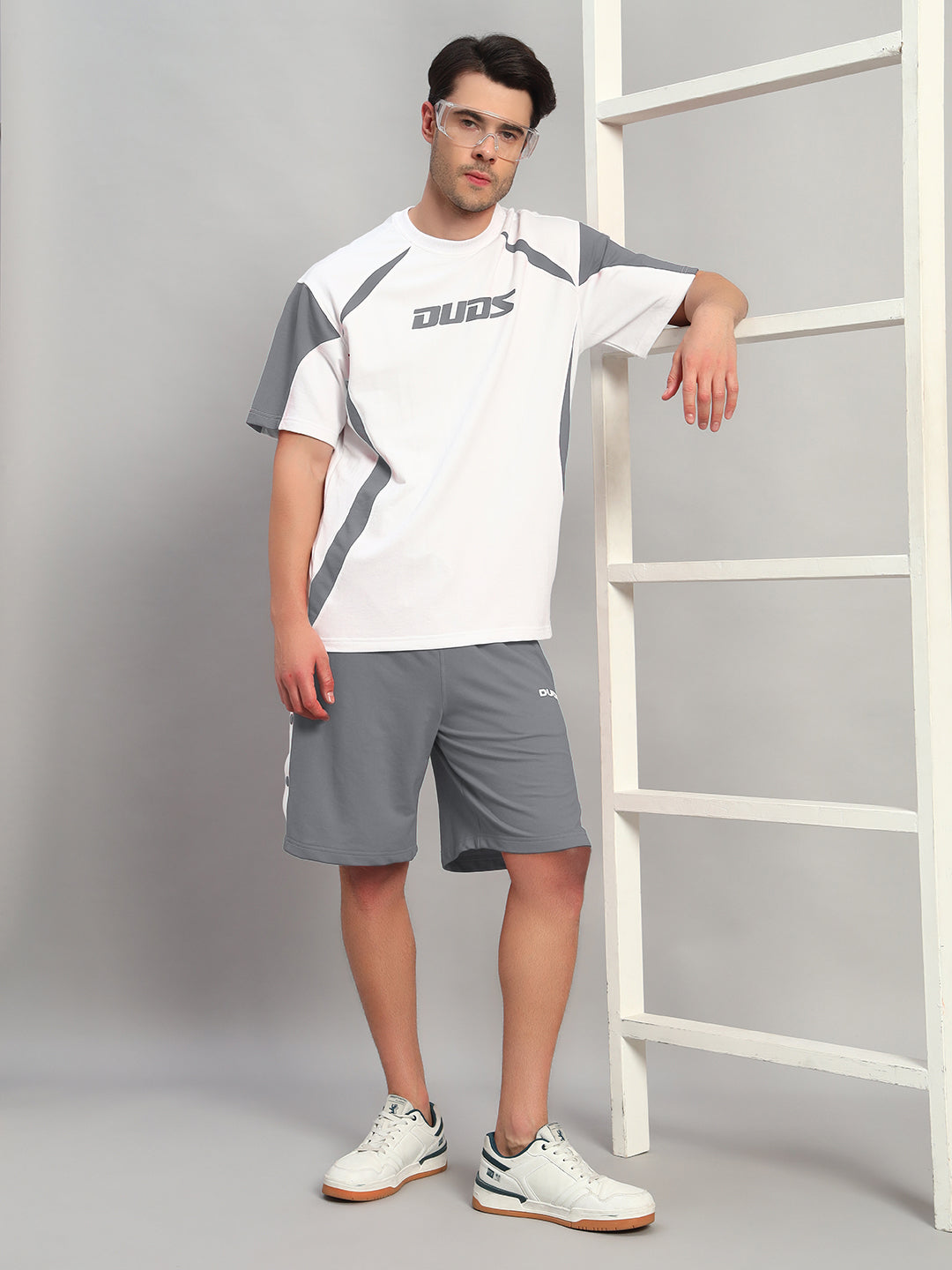EZEL REGULAR FIT SHORTS (GREY)
