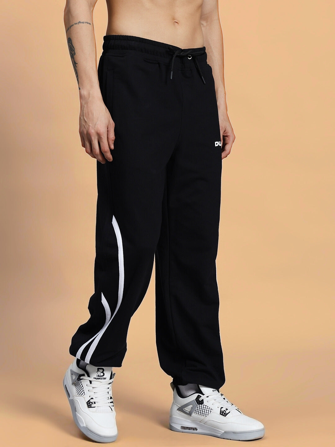 MEGASTAR 2 STRIPE JOGGER (BLACK)