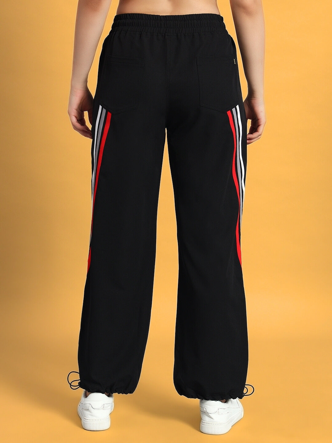 WOMEN'S DOBBIN RELAXED FIT JOGGER (BLACK)