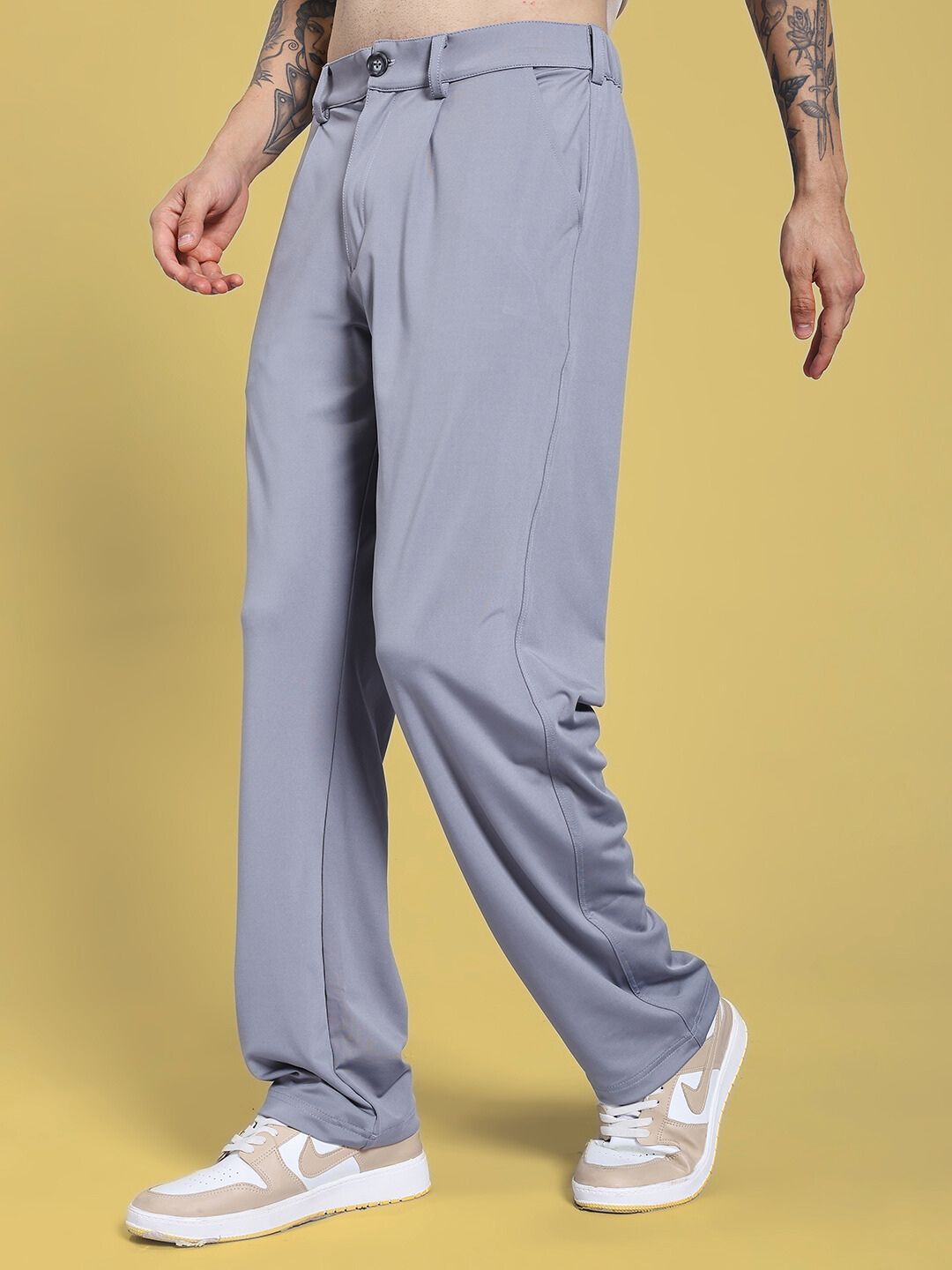 REVOXX RELAXED FIT JOGGER GREY providing style and comfort in premium flex-blend fabric, ideal for workouts and casual wear.