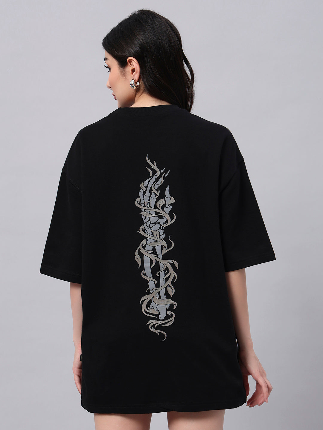 WOMEN'S JELVIN OVER-SIZED T-SHIRT (BLACK)