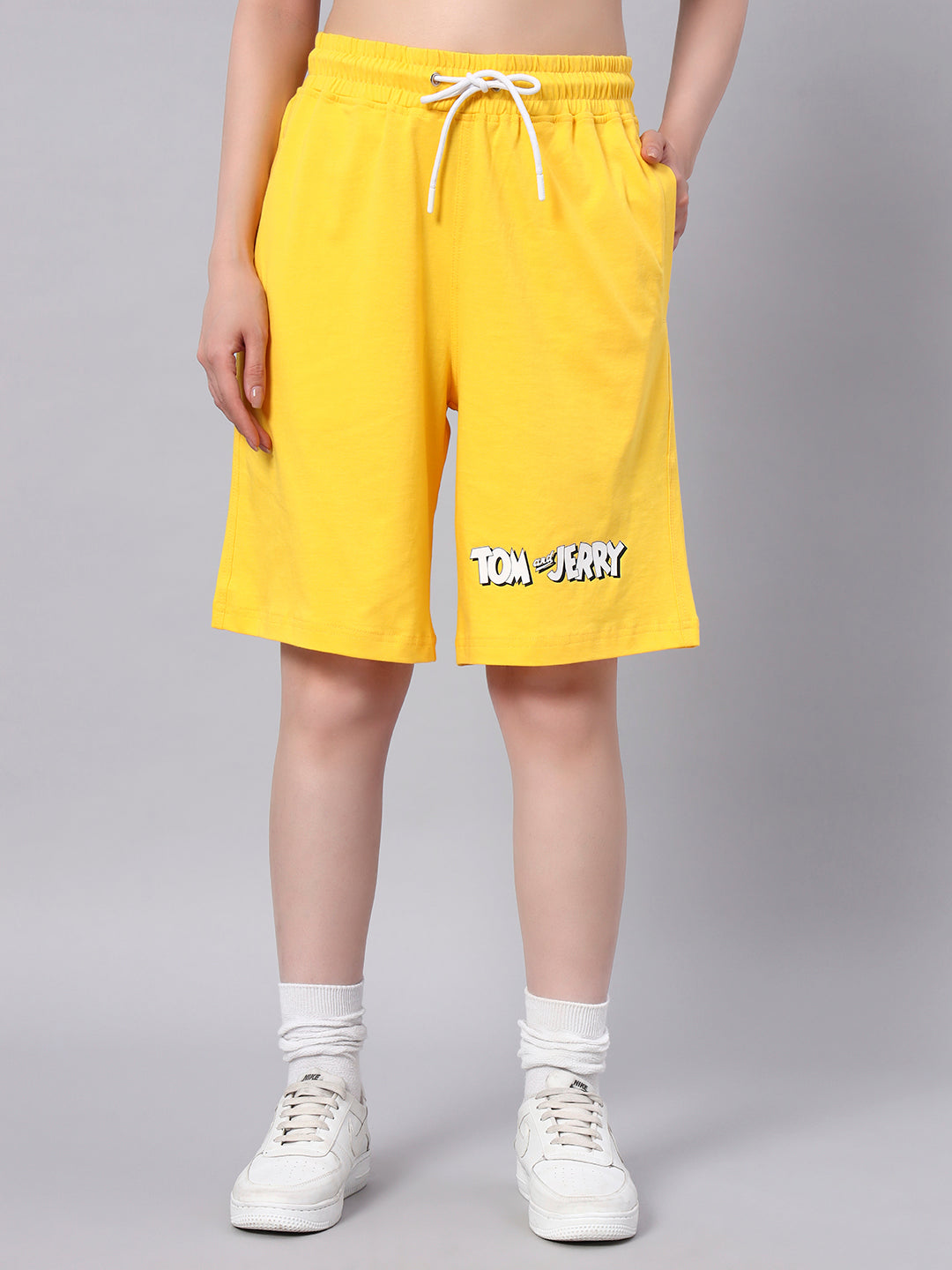 WOMEN'S TOM & JERRY SUMMER SHORTS (YELLOW)