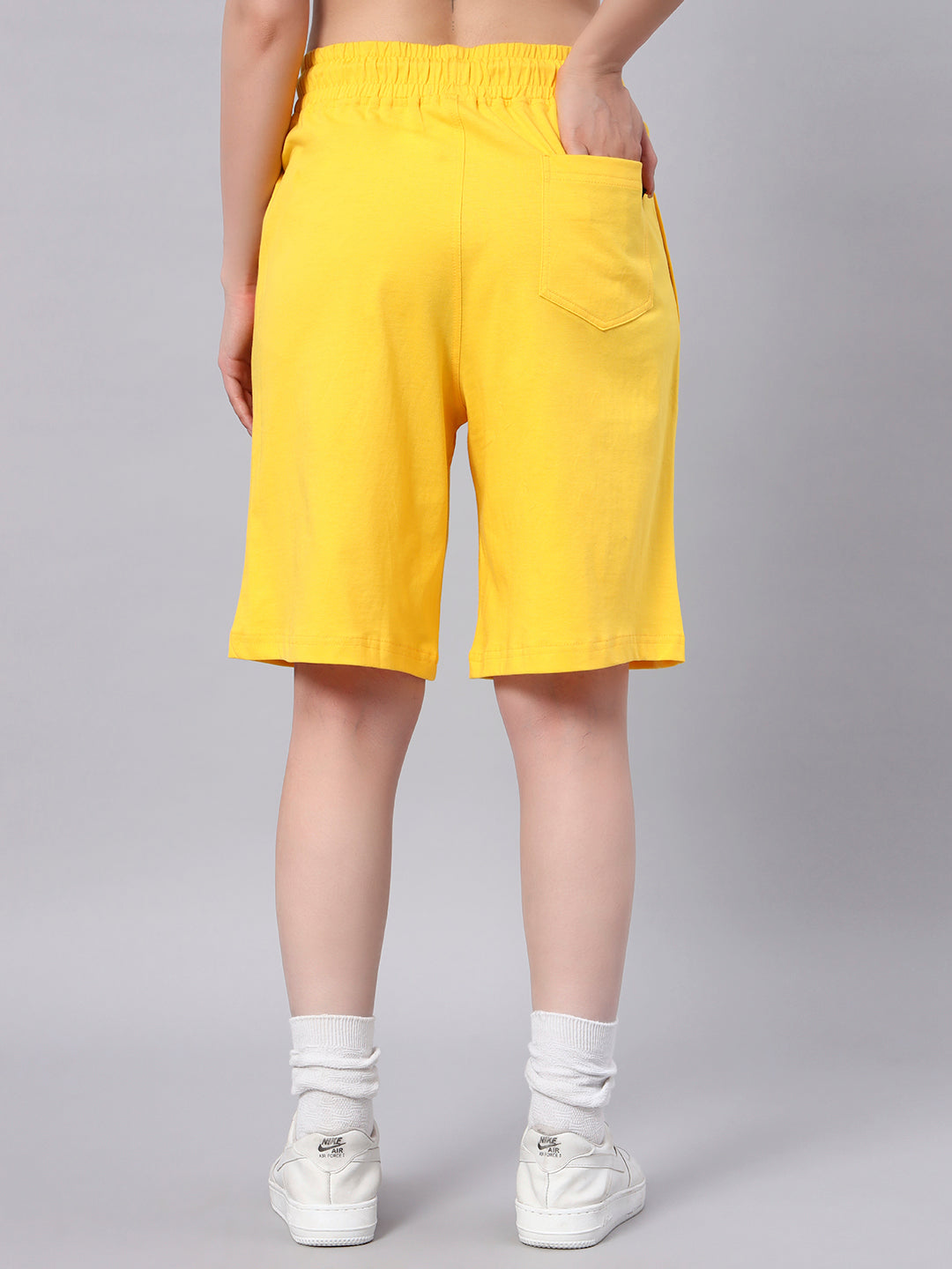 WOMEN'S TOM & JERRY SUMMER SHORTS (YELLOW)