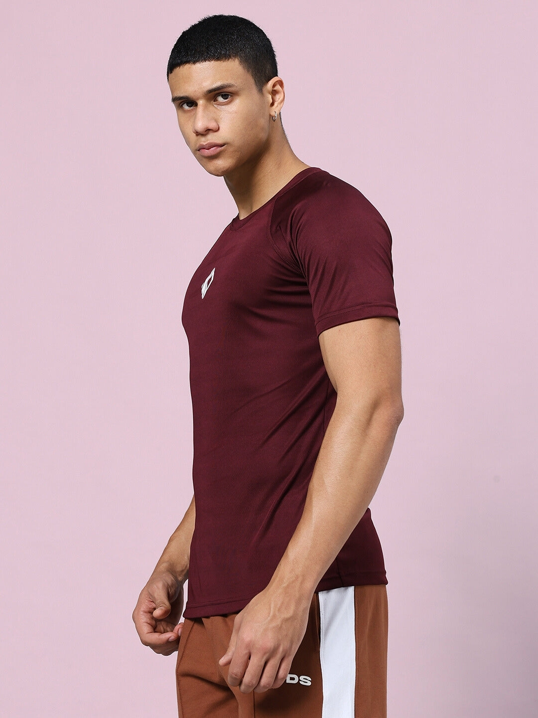 CRISTINIO REGULAR FIT T-SHIRT (MAROON)